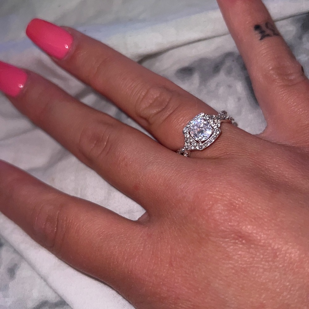 Beautiful Sterling Silver Cubic Zarconia Ring